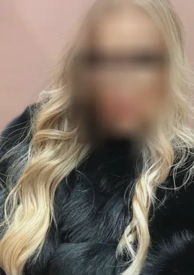 Alena, 32