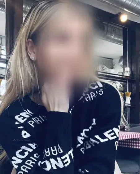 Carla, 29