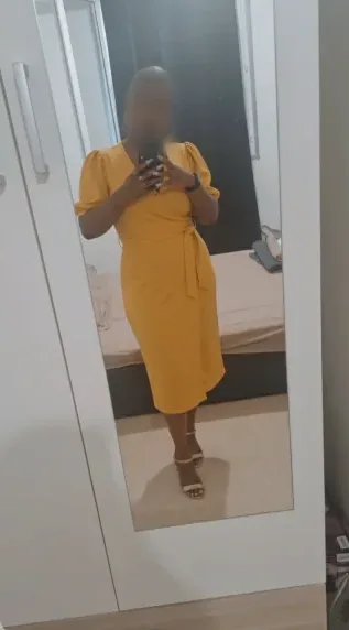 Daniela, 33