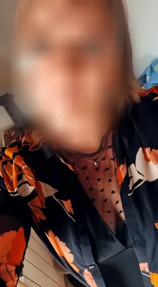 Denise, 37