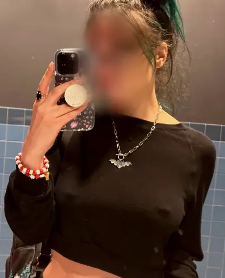 Frieda, 28