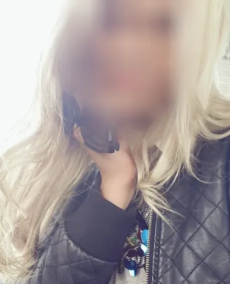 Helena, 32