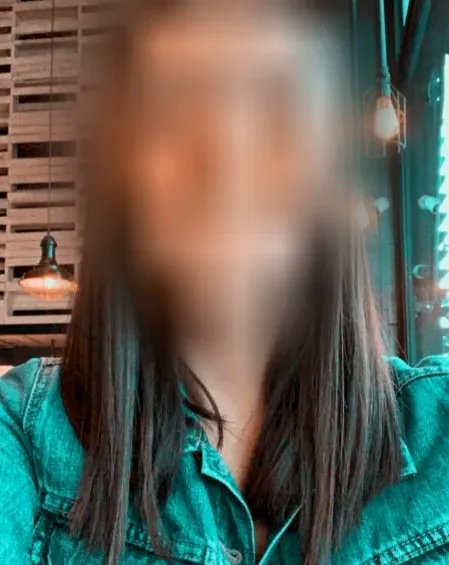 Lucia, 24
