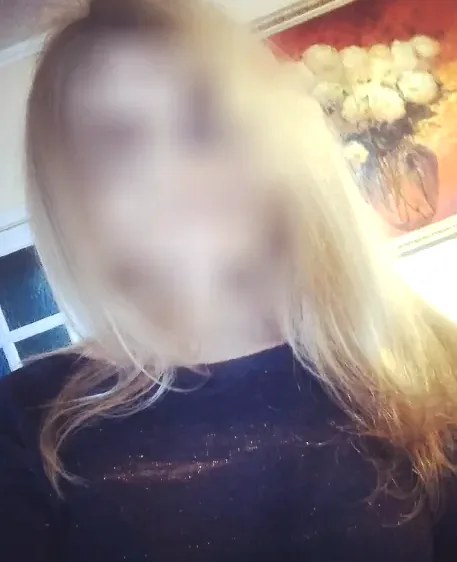 Melanie, 34