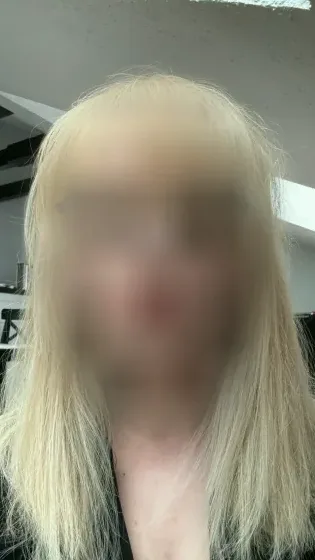 Nadine, 27