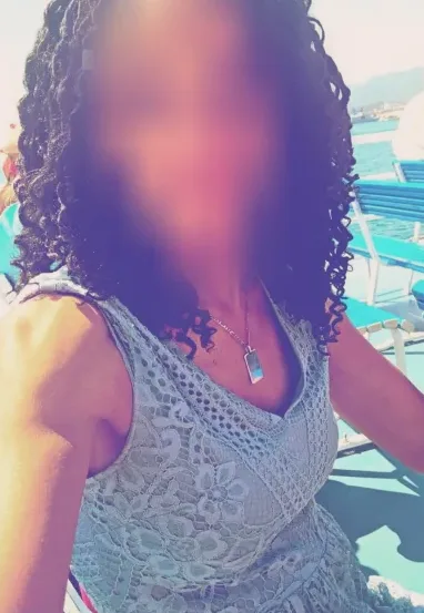 Nina, 34