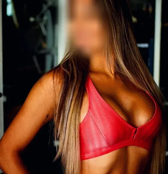 Nora, 30