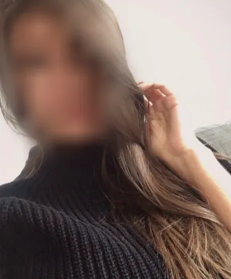 Sina, 32