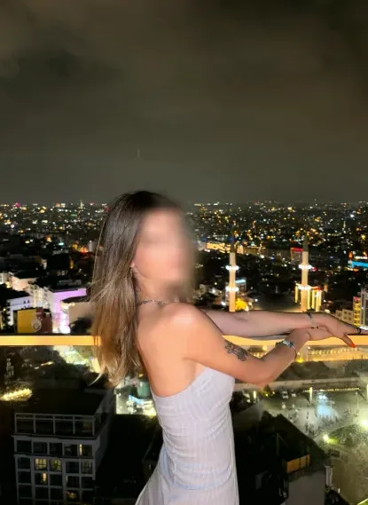 Sina, 27